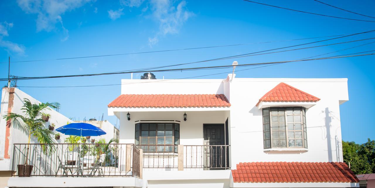 Vacation Rental - Upper Floor Room At Casa Cocoa Cozumel Exterior photo